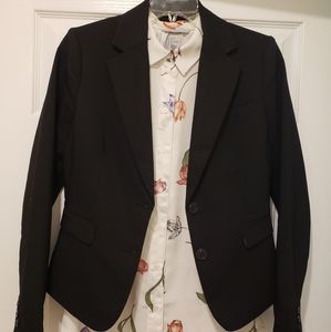 Black Fitted Women's Blazer